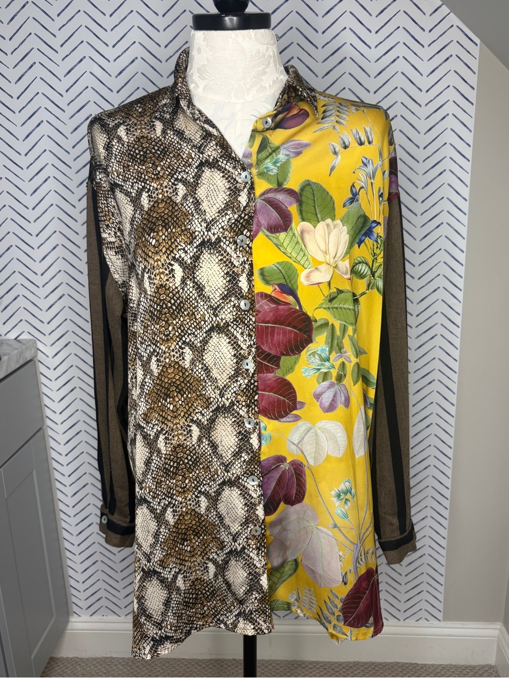 Conspiracy Johnny Was animal print floral oversized blouse size Large